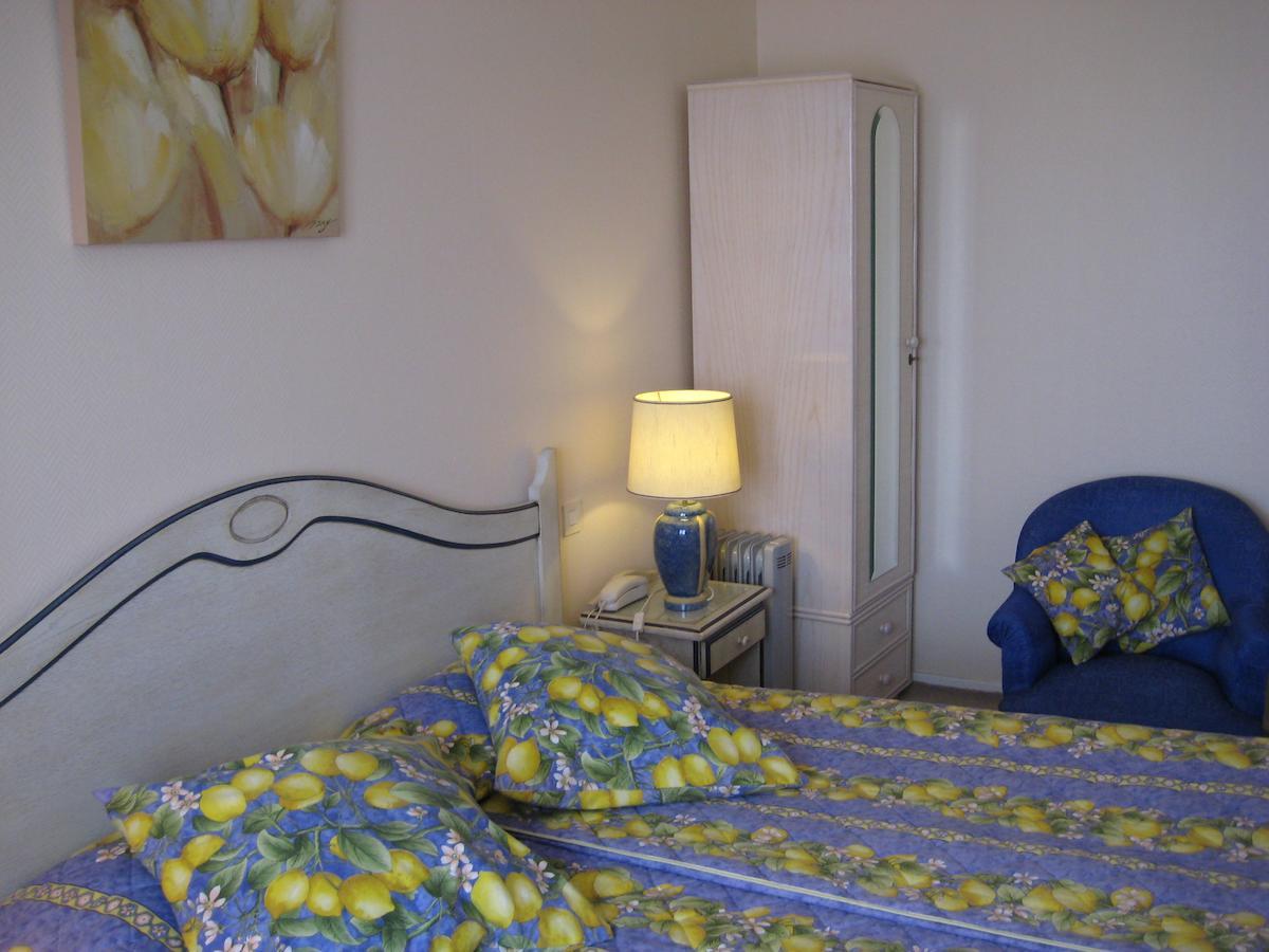 Hotel Bellevue De Tradition Familiale Morcenx Ruang foto