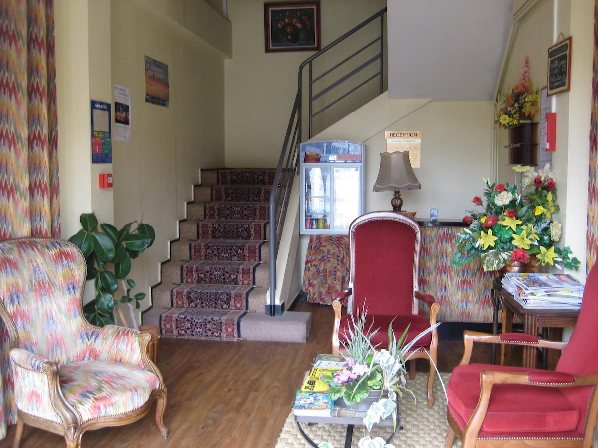 Hotel Bellevue De Tradition Familiale Morcenx Bagian luar foto