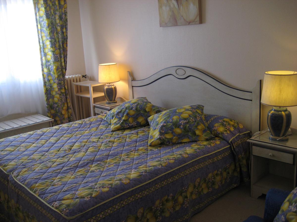 Hotel Bellevue De Tradition Familiale Morcenx Ruang foto